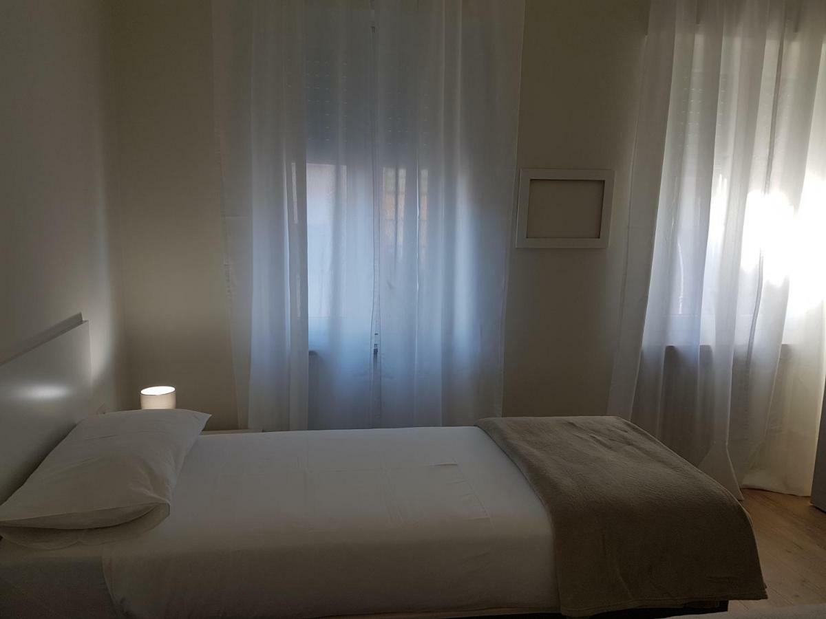 Affittacamere Risorgimento Lecco Exteriör bild